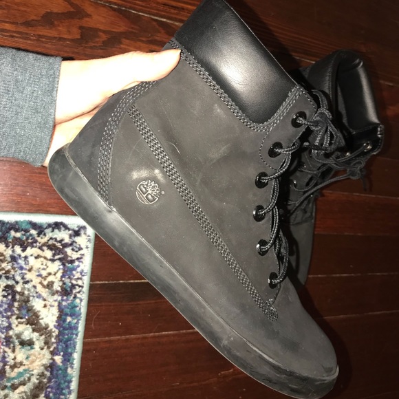 Black Timberland Size 8.5 - Picture 7 of 8